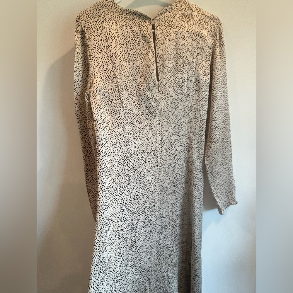 Zara beige and black Mock Neck Sheath Dress - Picture 10 of 10